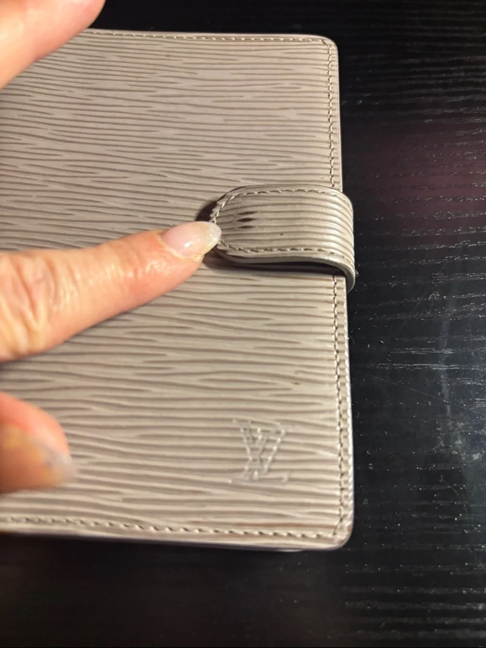 Louis Vuitton taupe/beige   Epi Leather agenda with original papers in it - Picture 4 of 17